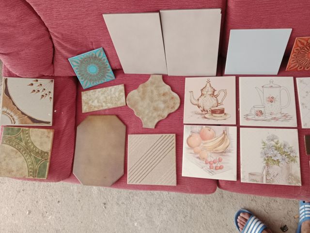 Azulejos varios modelos (1 caja)