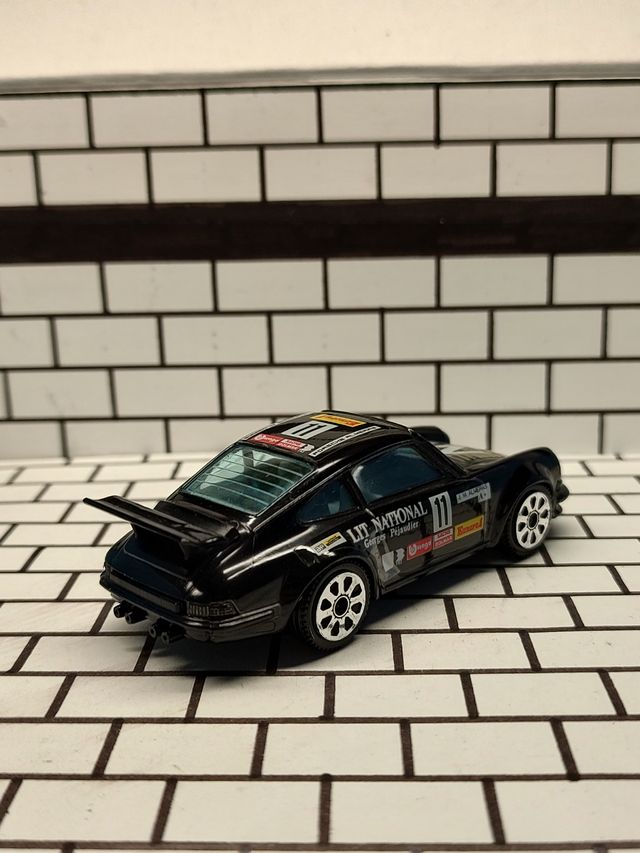 Bburago Porsche 911 Carrera
