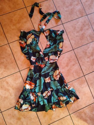 Vestito estivo donna tg 40 aperto sulla schiena