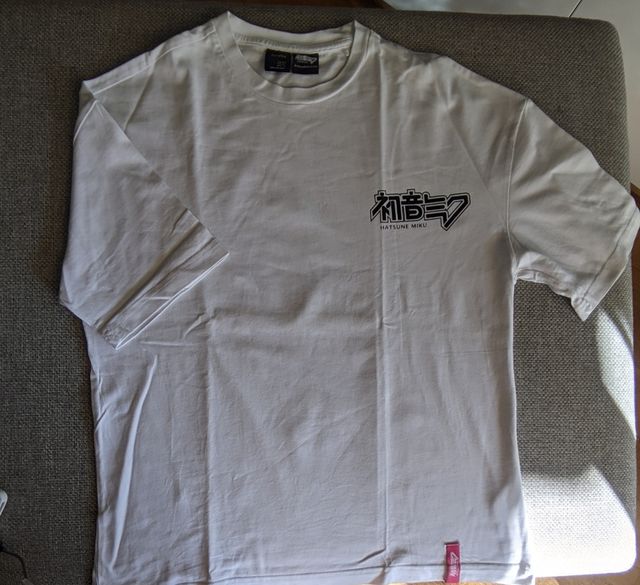 Camiseta Hatsune Miku