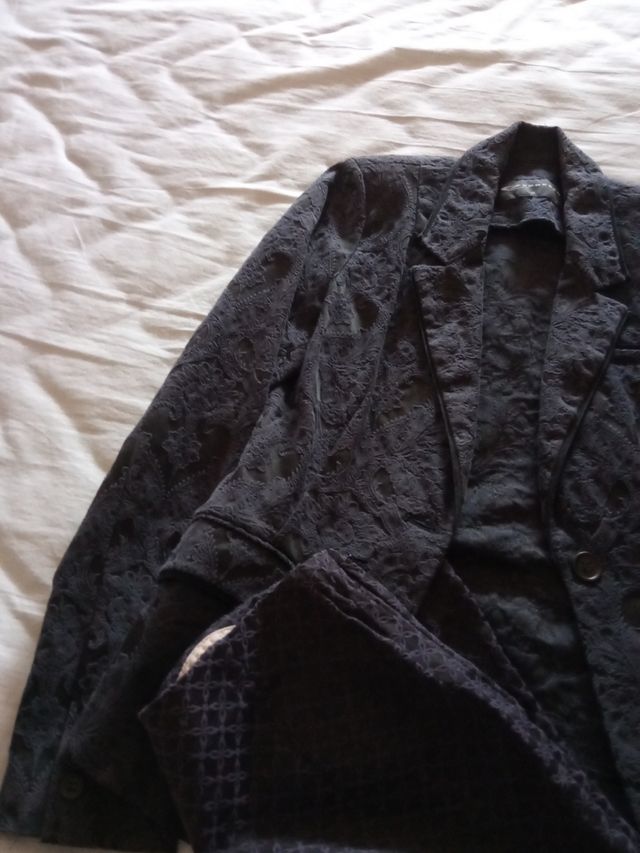 Traje chaqueta negro elegante