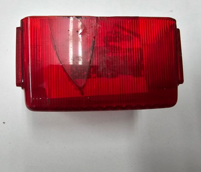 Guardabarros trasero Yamaha SR250 + piloto