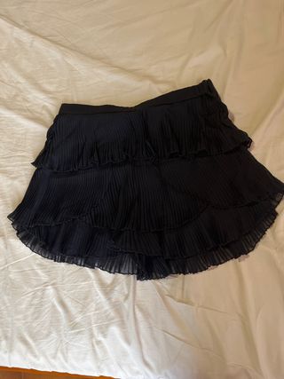 Falda plisada negra