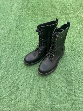 Botas negras militares