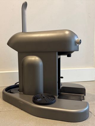 Cafetera Nespresso Krups Gran Maestria Titanio