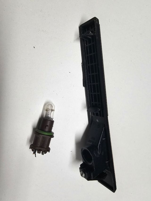 Lancia Ypsilon 16v - Luz Lateral izquierdo