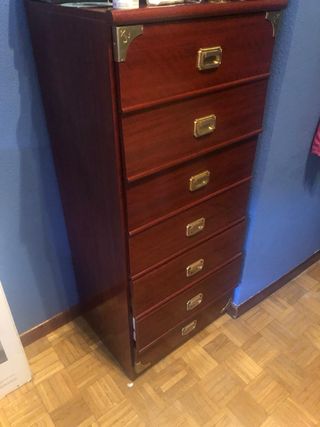 Muebles dormitorio madera y cajonera
