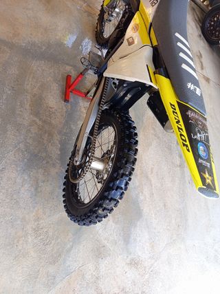 Husqvarna TC 125    2023 Motocross