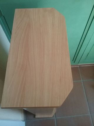 Mueble torre CDs madera - 5 baldas