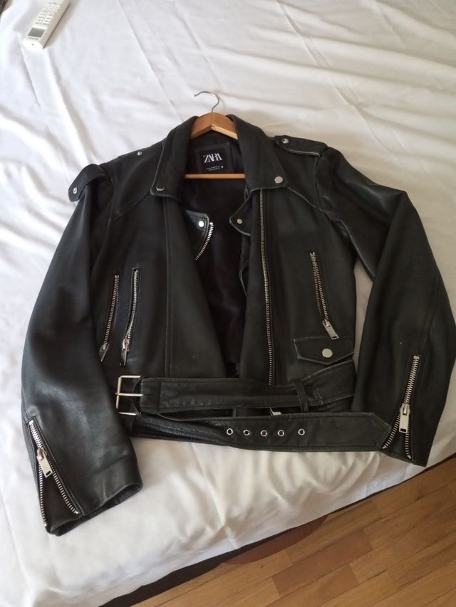 Chaqueta cuero Zara negra