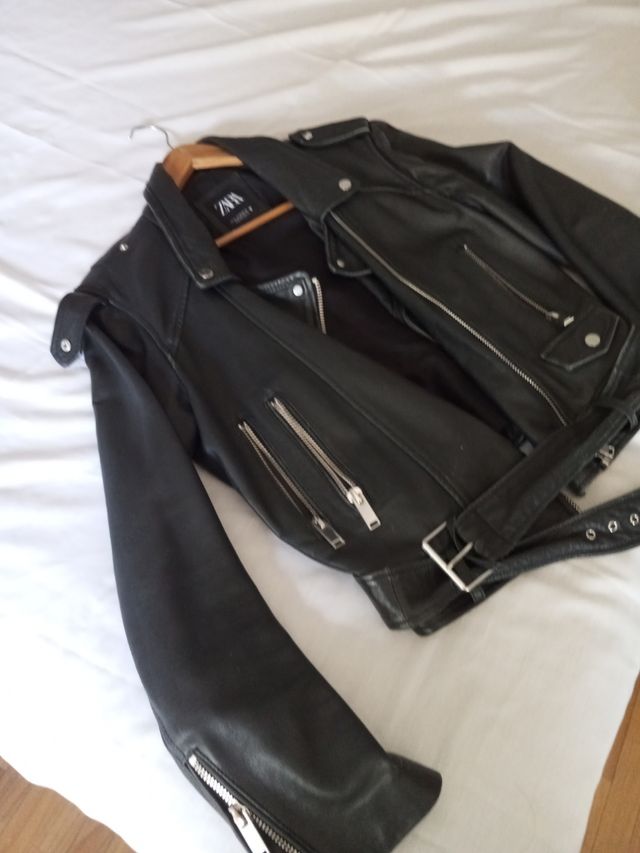 Chaqueta cuero Zara negra