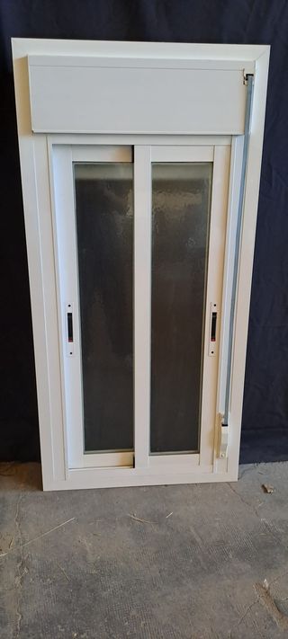 Ventana aluminio corredera c/ persiana