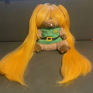 Peluca de dos coletas rubio cosplay.