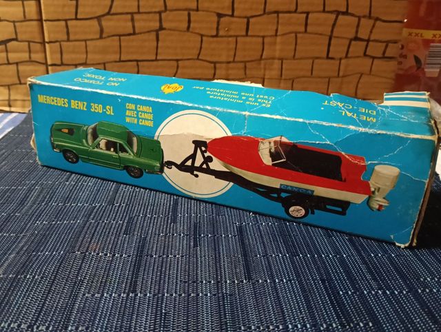 Joal .Mercedes Benz 350 SL + Barca. joal a Vio