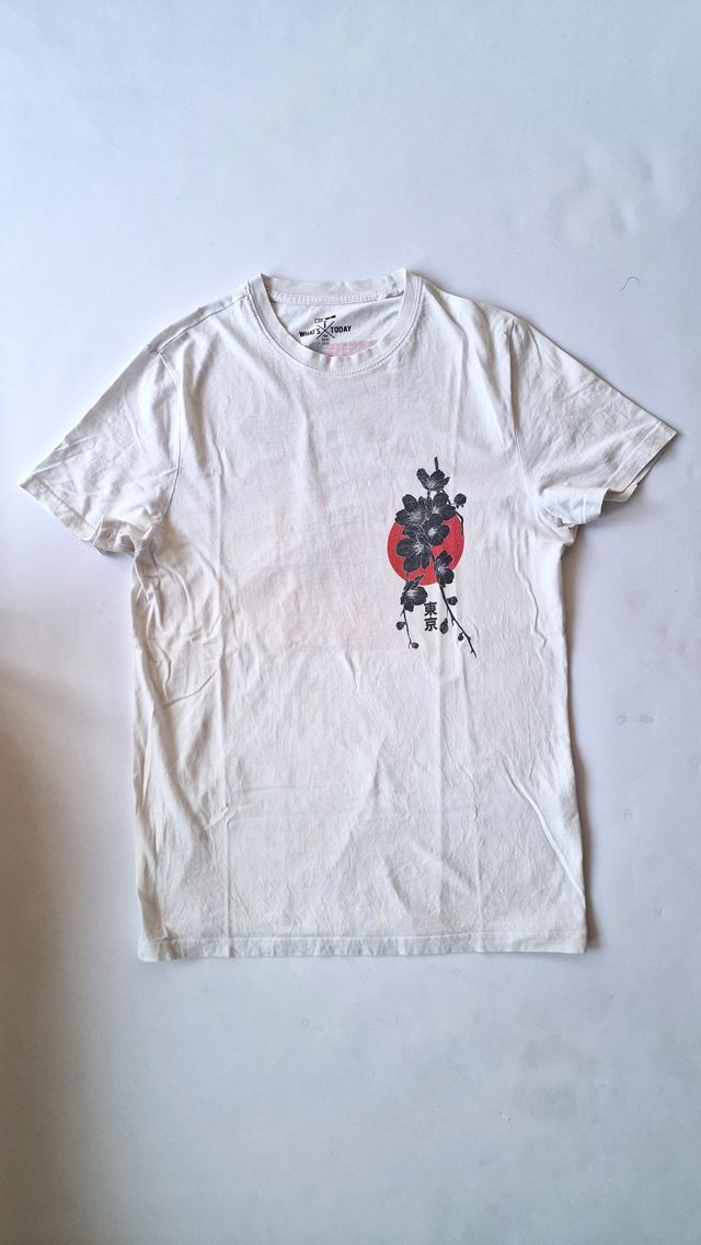 T-shirt What's Today M con stampa giapponese