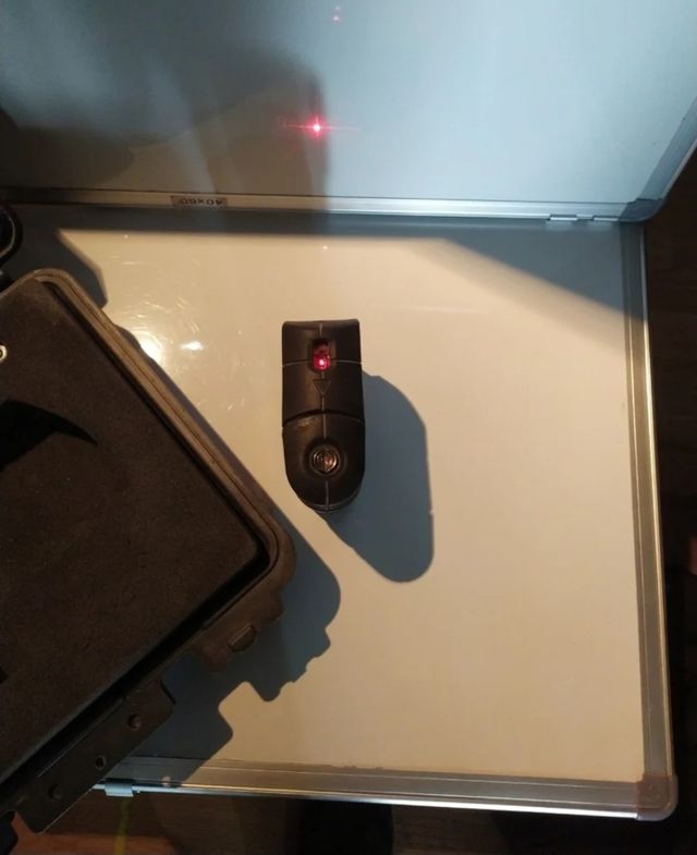 Nivel láser RoboToolz