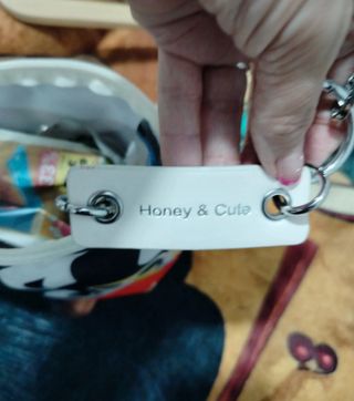 Bolso bicolor blanco y negro + llavero