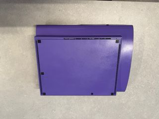 PS3 Super Slim morada y blanca personalizada