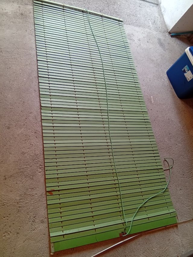 Persianas de plástico y madera- Verde