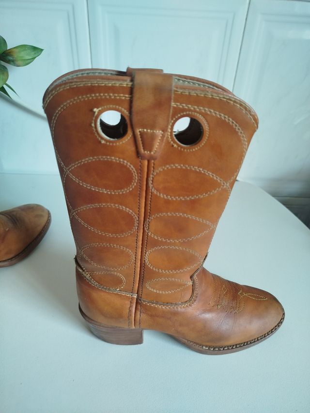 Botas vaqueras marrones