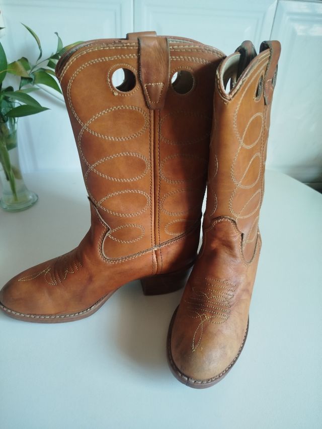 Botas vaqueras marrones