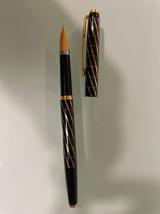 Pluma estilográfica parker 
punta Iridium Point