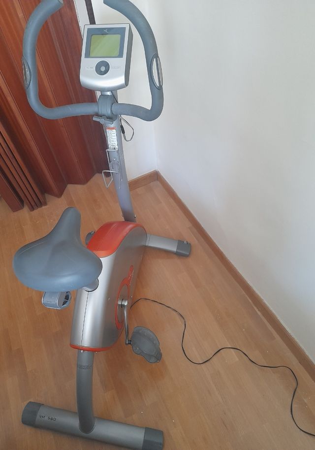 Bicicleta estática VM 580