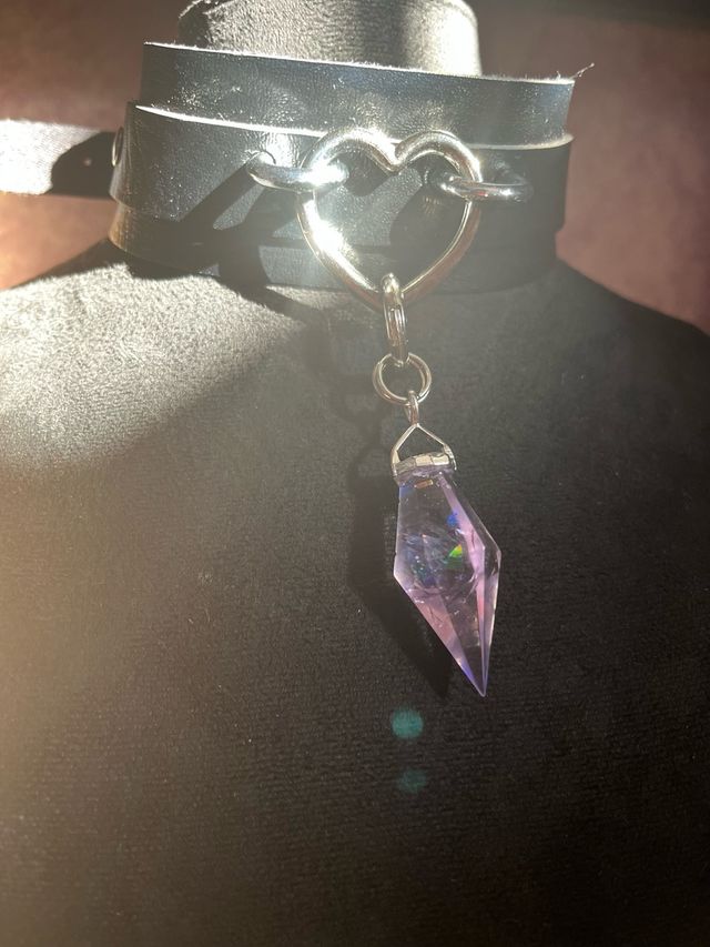 Collar choker corazón con cristal universo