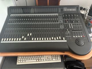 Mackie D8B - Mesa digital estudio