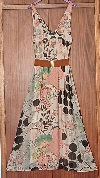 VESTIDO LARGO DE TUL HOMBROS ESPALDA DESCUBIERTA  