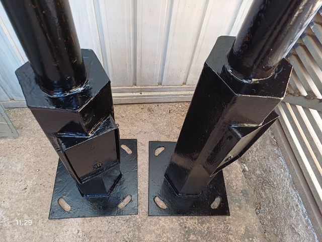 2 pies para farola - metal negro