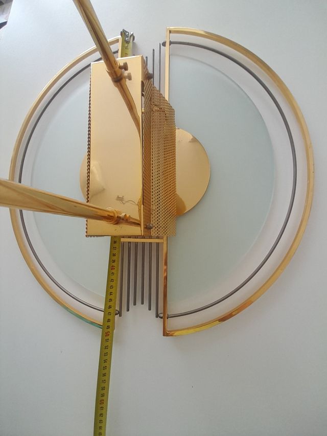 Lámpara vintage dorada y blanca