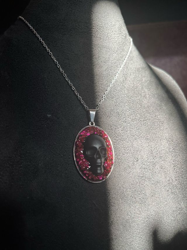 Collar Calavera Gótico