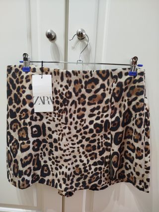Falda pantalón animal print M-L Zara