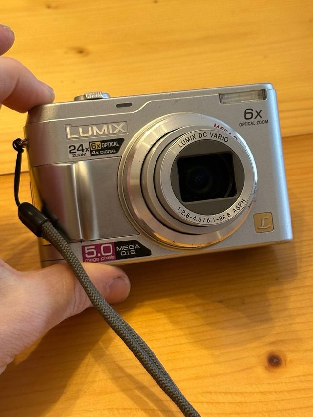 Lumix DMC-LZ2 - Cámara digital 6x zoom óptico