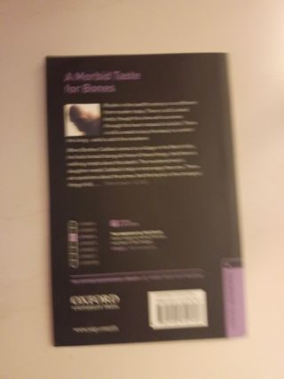 Oxford Bookworms 4. A Morbid Taste for Bones
