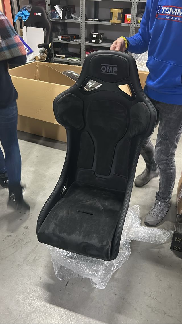 Asientos OMP RT piel y Alcántara