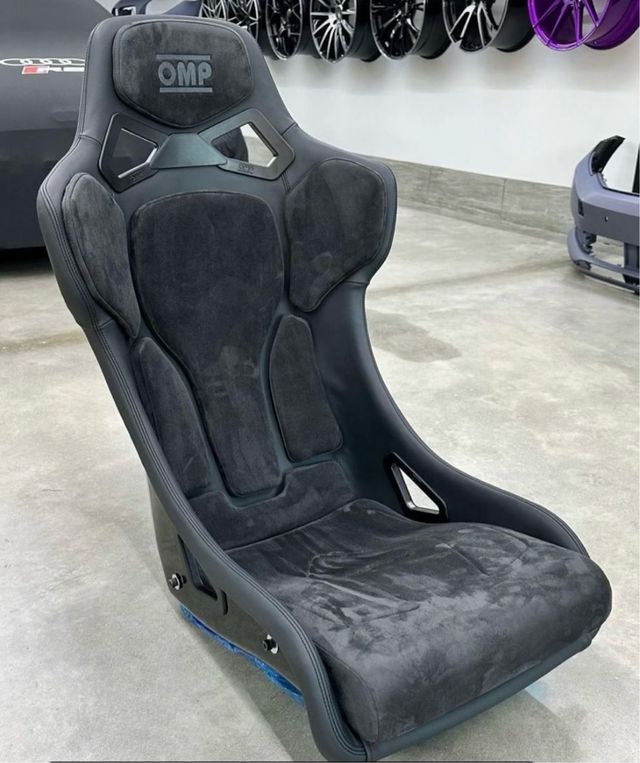 Asientos OMP RT piel y Alcántara