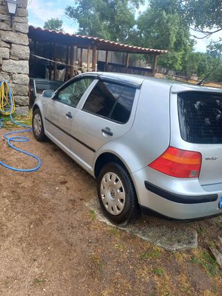 Volkswagen Golf 2002