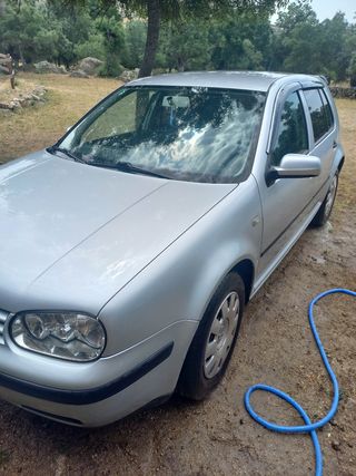 Volkswagen Golf 2002