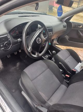Volkswagen Golf 2002