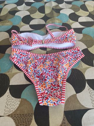 Bikini Flores Rojo-Blanco