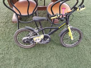 Bicicleta niño B'Twin 16" usada