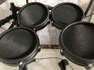 Batería electrónica Alesis Nitro Mesh