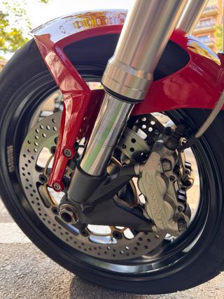 Ducati Monster 696 Plus