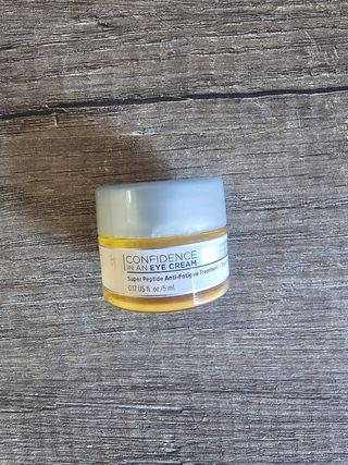 Confidence Crema contorno de ojos