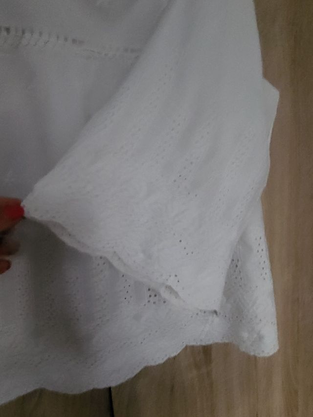 Blusa blanca bordada