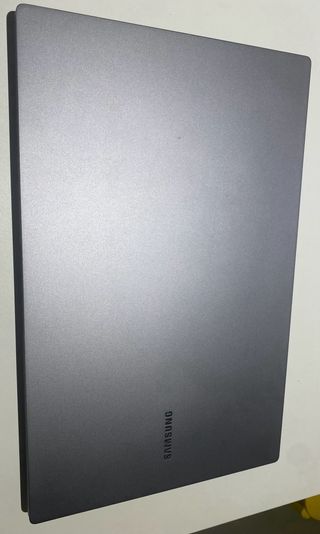 Portátil Samsung - Gris Plata
