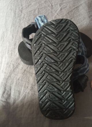 Sandálias Ref Criança Usadas