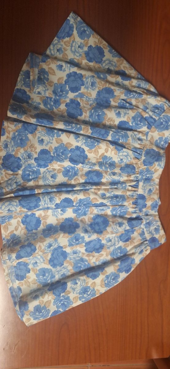 Conjunto Falda y camiseta niña  Laormiga T12